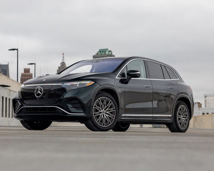 2023-mercedes-benz-eqs-all-used-ev
